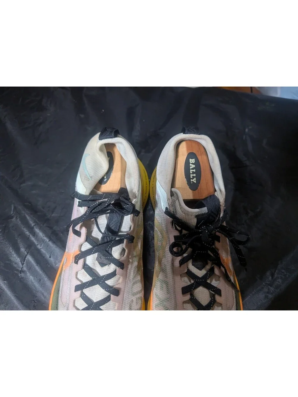 Nike React Pegasus Trail 4 GORE-TEX Men’s Low Top Lace-Up Sneakers Good